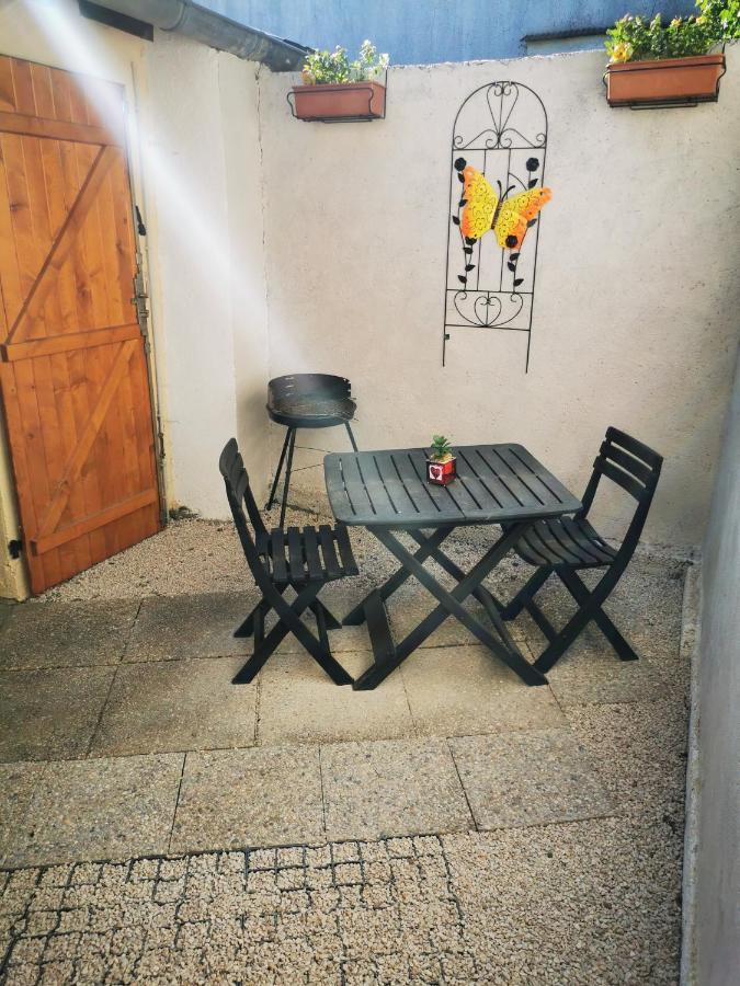 Studio Tres Agreable Totalement Independant Dans Maison Avec Cour Sans Vis A Vis Villa Vittel Dış mekan fotoğraf